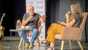 ח"כ מאיר כהן בשבת תרבות עם ליאור קינן במרכז הקהילתי בכפר ויתקין